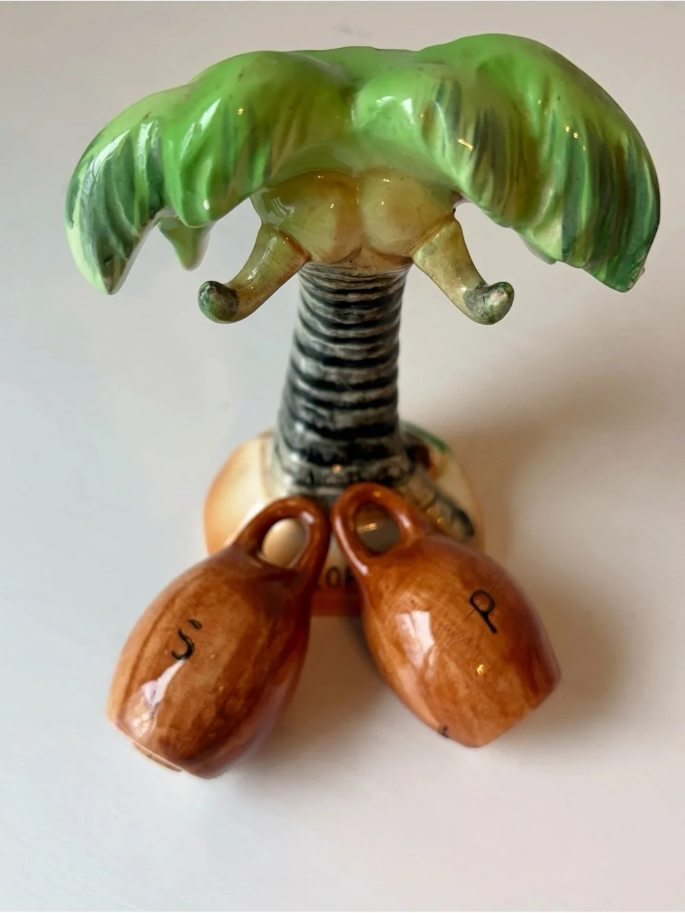 Mid century 1950s vintage Florida tourist salt & pepper shakers made in japan